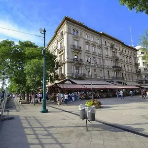 vigado-square-panorama-apartment.inbudapesthotels.com/